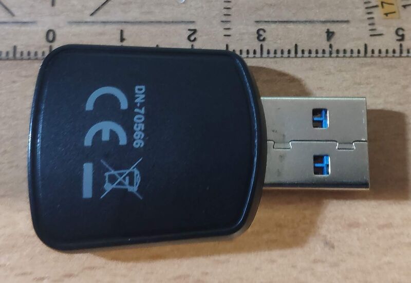 File:Digitus DN-70566 back.jpeg