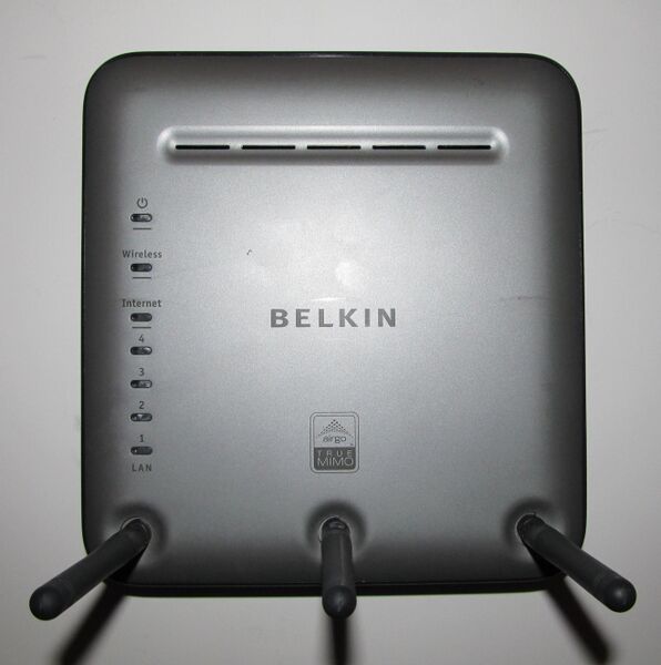 File:Belkin F5D8230-4 v2 top.jpg