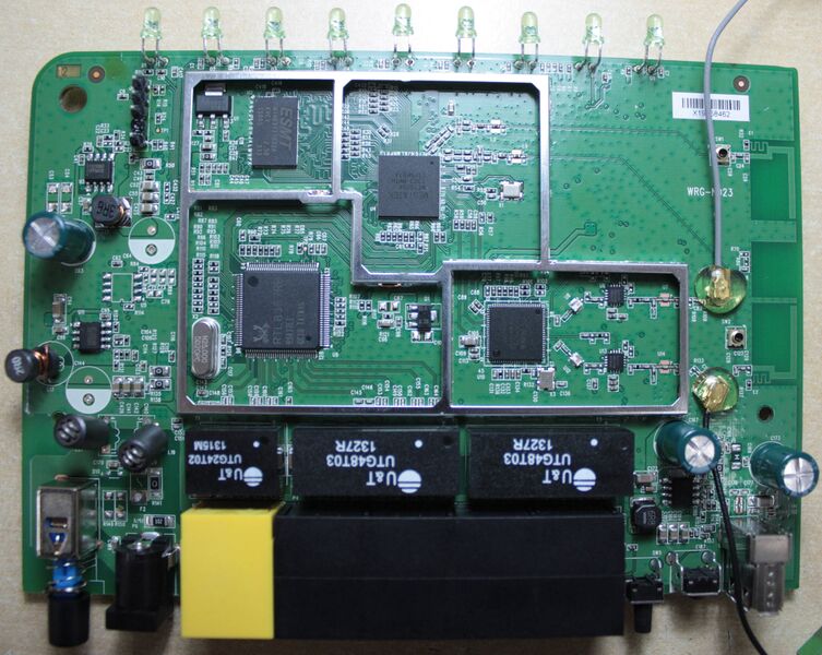File:TRENDnet TEW-752DRU top.jpg
