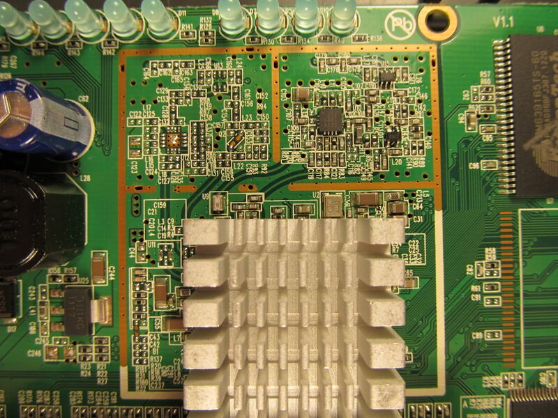 File:Medialink MWN-WAPR150N RF top.jpg