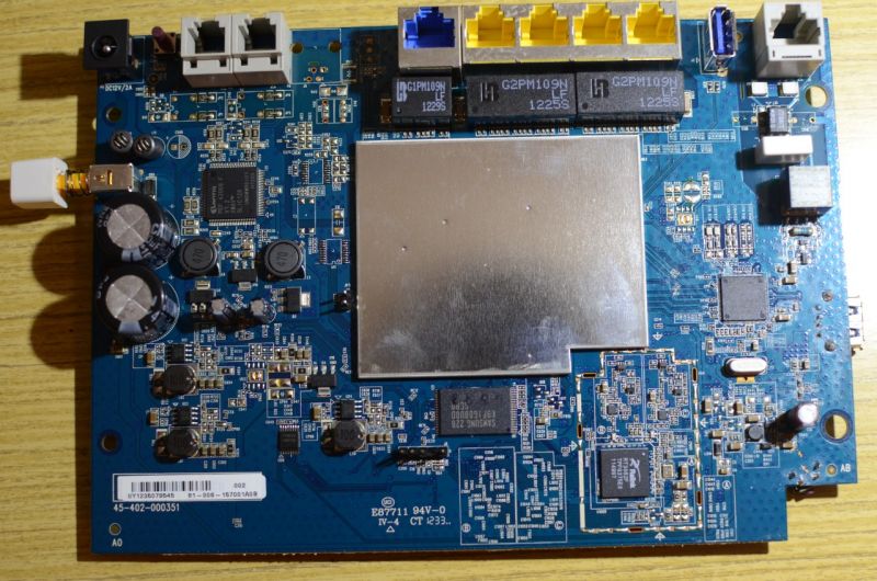 File:Zyxel p-2812hnu-F3 board top.jpg
