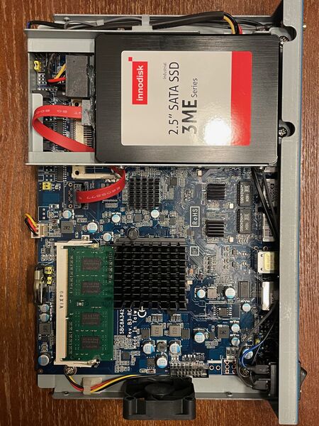 File:Trustwave TS-25W Internal.jpeg