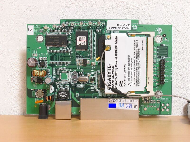 File:Gigabyte GN-B41G top1.jpg