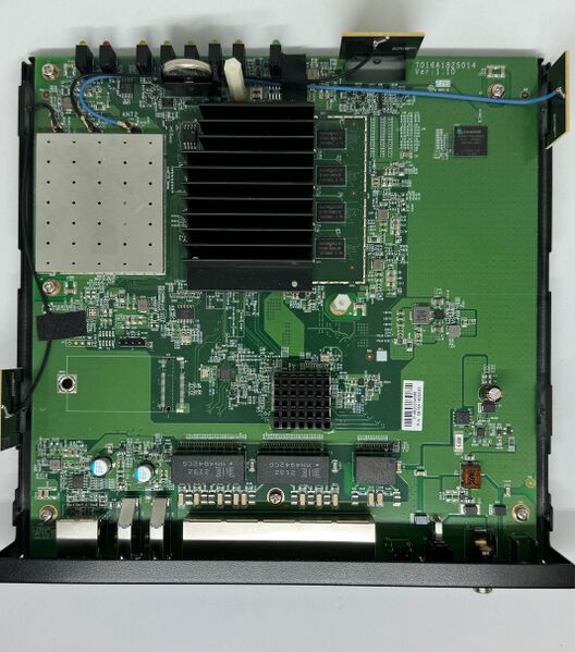 File:WatchGuard Firebox T20-W Internal.jpeg